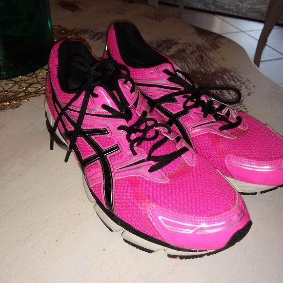 Asics Shoes Asics Sneakers Breast Cancer Awareness